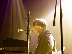 Diduga Terjerat Kasus Pedofil, Ini 7 Potret Sulthon Kamil Vokalis Harum Manis Disorot