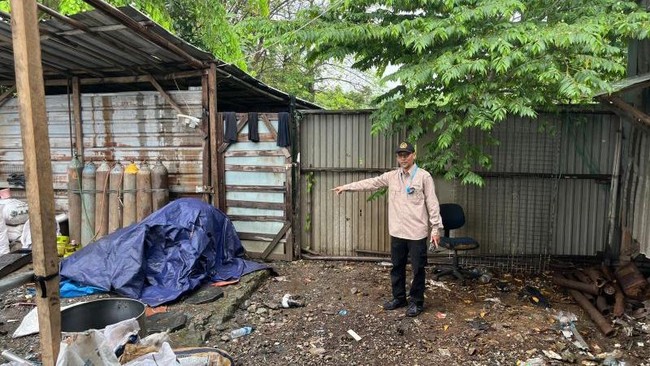 Bapeten temukan pencemaran radioaktif Cesium-137 di Kawasan Industri Cikande, Banten. Warga diperiksa kesehatan untuk antisipasi paparan radiasi.
