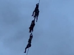 Menteri Nepal dan Keluarga Dievakuasi Pakai Heli demi Hindari Amukan Massa