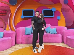 Terpopuler: Pernikahan Anisa Bahar Tuai Sorotan Vs Anne Hathaway Ucap Insya Allah