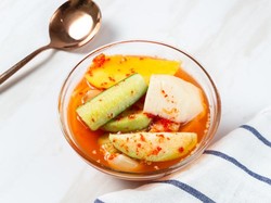 Resep Asinan Buah Khas Bogor yang Segar Disantap Siang Hari