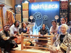 BCA Gandeng Perajin Lokal Pamerkan Karya Perhiasan Perak di Bali