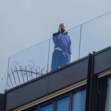 Lirik Lagu Which One - Drake feat. Central Cee