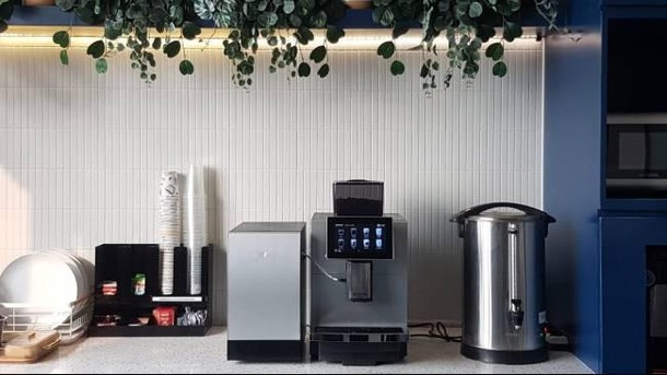 Rahasia Kantor Modern: Tingkatkan Produktivitas Karyawan dengan Kopi Gratis
