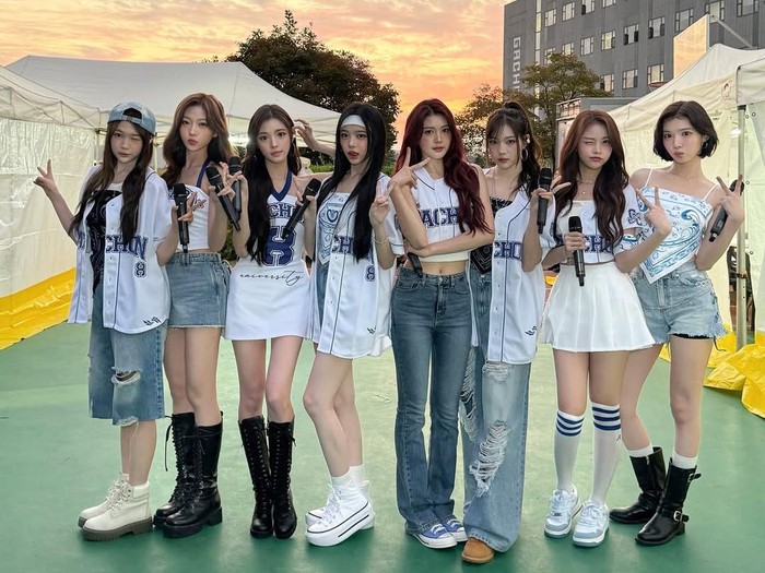 Grup perempuan terbaru dari SM Entertainment, Hearts2Hearts, sukses meraih popularitas dan sambutan hangat dari penggemar K-Pop di seluruh dunia sejak awal debut mereka, pada bulan Februari 2025 lalu.