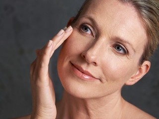 Dark Spot Membandel? Review Serum Hexylresorcinol 1% dan Resveratrol, Layak Dicoba?