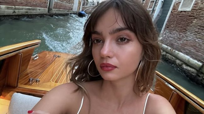 Inka Williams, model asal Australia yang sudah sejak lama tinggal di Bali itu membagikan beberapa unggahan lain tentang banjir di Bali.