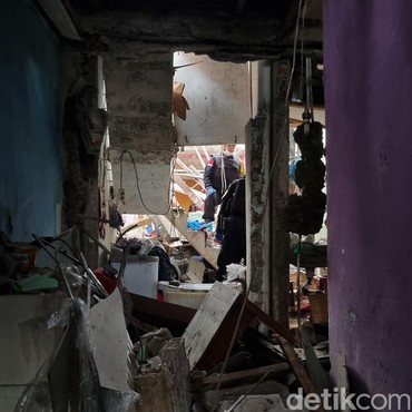 Tangsel Gempar! Ledakan Misterius di Pamulang Hancurkan Rumah dan Lukai Warga