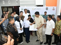Ara-Tito Bagikan Rumah Gratis buat Keluarga Korban Tewas Imbas Demo di Sulsel