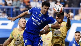 Thom Haye Cadangan, Persib vs Persebaya Imbang di Babak Pertama