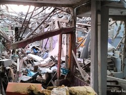 Momen Korban Ledakan di Pamulang Dievakuasi sampai Warga Istigfar