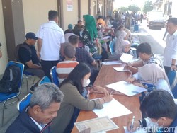 Senyum PPPK Klaten Urus Berkas Meski Masa Kerja Tinggal 3 Tahun