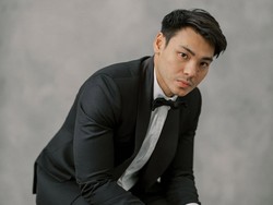 Ini 8 Potret Rob Clinton Suami Chelsea Islan Disebut Cocok Jadi Kandidat Menpora Baru