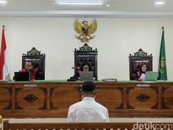 Syahruna Pembuat Uang Palsu Rp 640 Juta di UIN Makassar Divonis 4 Tahun Bui