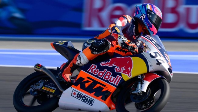 Pembalap Indonesia Veda Ega Pratama optimis meraih hasil baik di Red Bull Rookies Cup GP San Marino 2025 meski dua kali crash di kualifikasi.