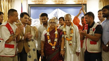 FOTO: Eks Ketua MA Sushila Karki Resmi Dilantik Jadi PM Nepal