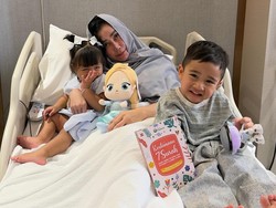 Jalani Operasi Hari ini, Amy Qanita Dijenguk Rayyanza dan Lily