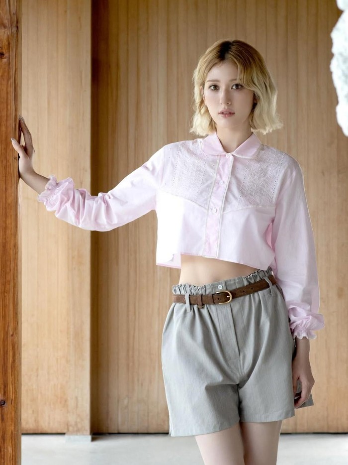 Sebelumnya, Somi pernah mengatakan bahwa kemungkinan besar proyek reuni ini akan terwujud. Selain itu, ia juga telah mempersiapkan jadwalnya agar bisa ikut berpartisipasi dalam proyek ini./ Foto: instagram.com/somsomi0309