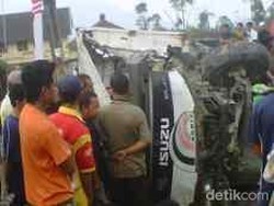 Petaka Truk Jemaat Gereja Tergulung di Mojokerto Tewaskan 10 Orang