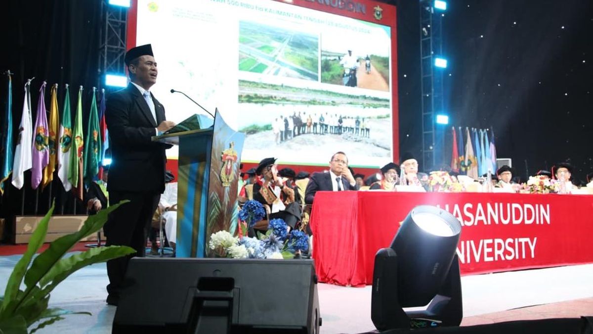 Mentan Amran Dorong Unhas Cetak 'Berlian' untuk Masa Depan Indonesia