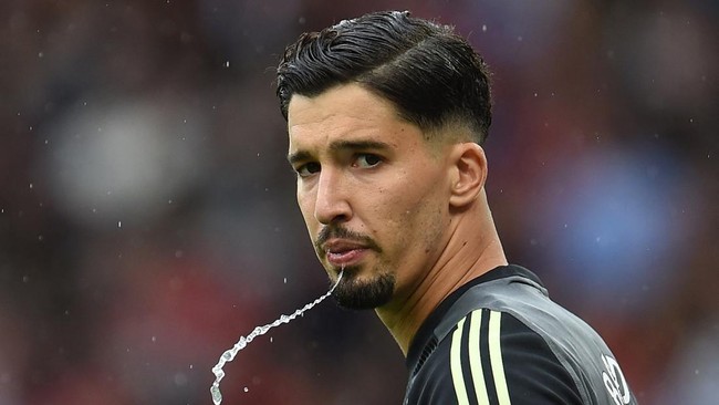 Kiper Turki Altar Bayindir akan jadi starter MU melawan Man City. Ruben Amorim percaya pada kemampuannya meski ada kiper baru, Senne Lammens.