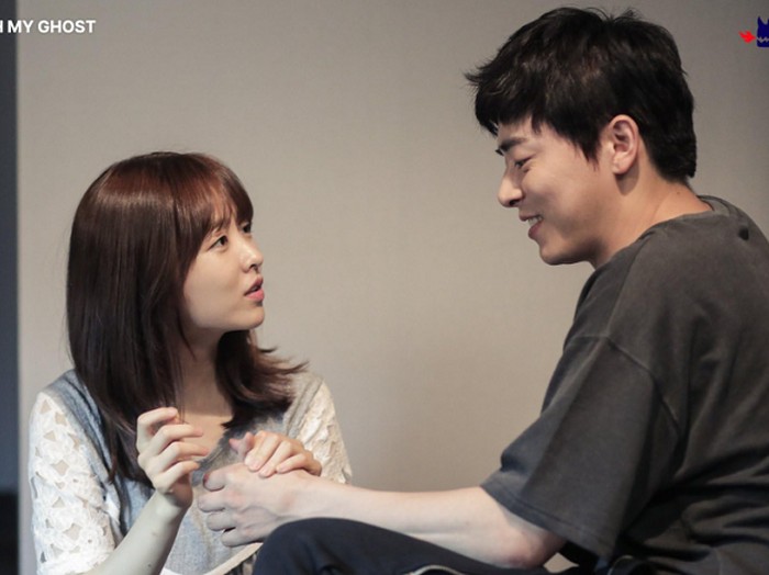 Drakor ini menceritakan Na Bong Sun, seorang asisten koki pemalu dengan rasa percaya diri yang rendah. Dia kemudian dirasuki arwah perempuan pemberani bernama Shin Soon Ae.