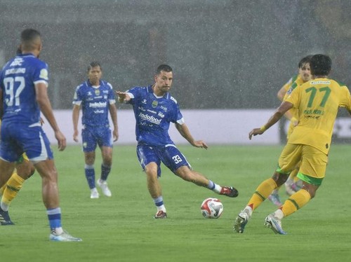 Thom Haye: Debut yang Gila Bersama Persib