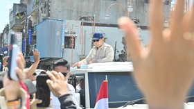 Prabowo Minta Pindad Buat Mobil Khusus Sapa Warga: Gue Udah 75 Tahun