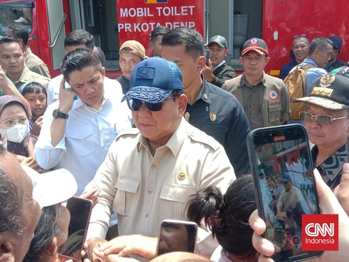 Warga Bali Curhat ke Prabowo Diselamatkan Anjing saat Banjir
