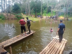 Tolong Dua Anak Tenggelam, Dede Wowon Hilang Nyawa di Situ Salawe
