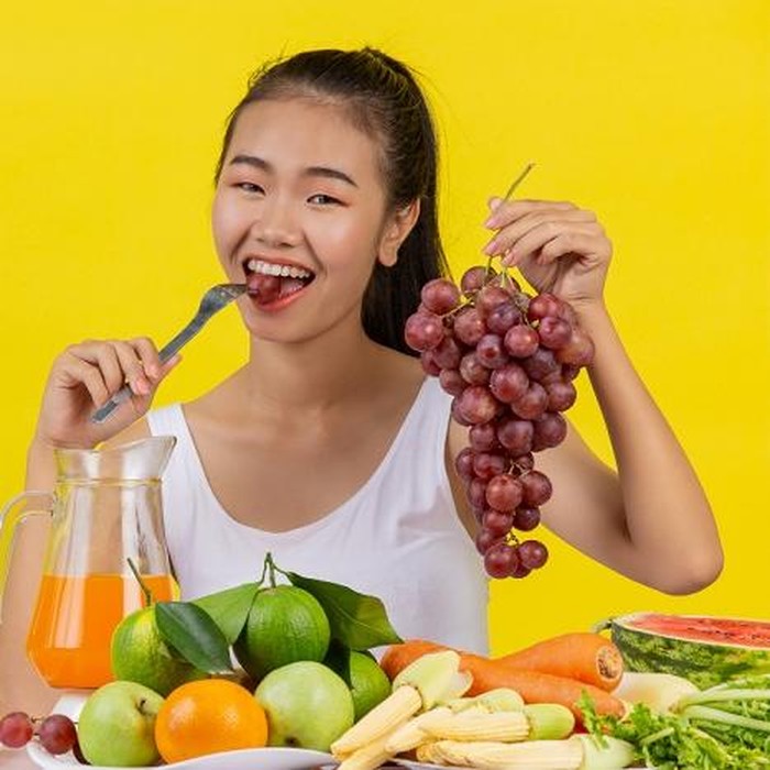 diet berkelanjutan adalah pola makan yang sehat, bergizi, sekaligus minim dampak buruk bagi lingkungan./ Foto: freepik.com/@jcomp