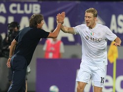 Lihat, MU! Rasmus Hojlund Langsung Gaspol di Napoli