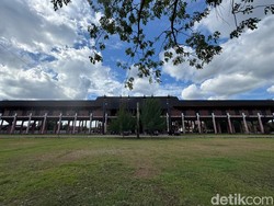 Penasaran dengan Rumah Radakng Pontianak? Ini Ulasannya