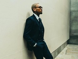 Lirik Lagu Girl You Loud - Chris Brown & Tyga