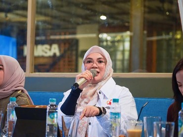 Anggota DPRD Bogor Desy Yanthi Utami Absen 6 Bulan, Kekayaan Rp2,6 M-Video Liburan Disorot