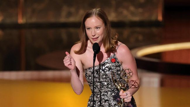 Pidato Hannah Eibinder singgung Badan Imigrasi dan Penegakan Bea Cukai AS dan kemerdekaan Palestina sempat disensor Emmy Awards 2025.