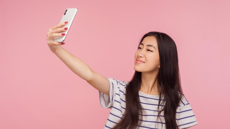Ilustrasi Foto Selfe ponsel