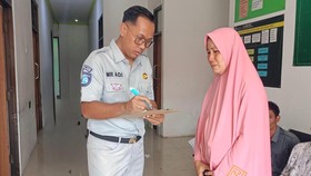 Jasa Raharja Beri Santunan ke Keluarga Korban Bus Angkut Nakes RSBS