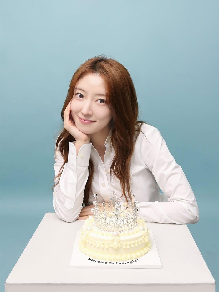 Lee Se Young yang telah menandatangani kontrak eksklusif dengan Fantagio Entertainment mulai Jumat, (12/9/2025) lalu.