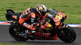 Apes, Rantai Motor KTM Acosta Putus saat Ngebut di MotoGP San Marino