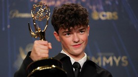3 Rekor di Emmy Awards 2025, Aktor Pemenang Termuda Sepanjang Sejarah