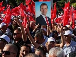 Puluhan Ribu Warga Turki Gelar Aksi Demo Tuntut Erdogan Mundur!