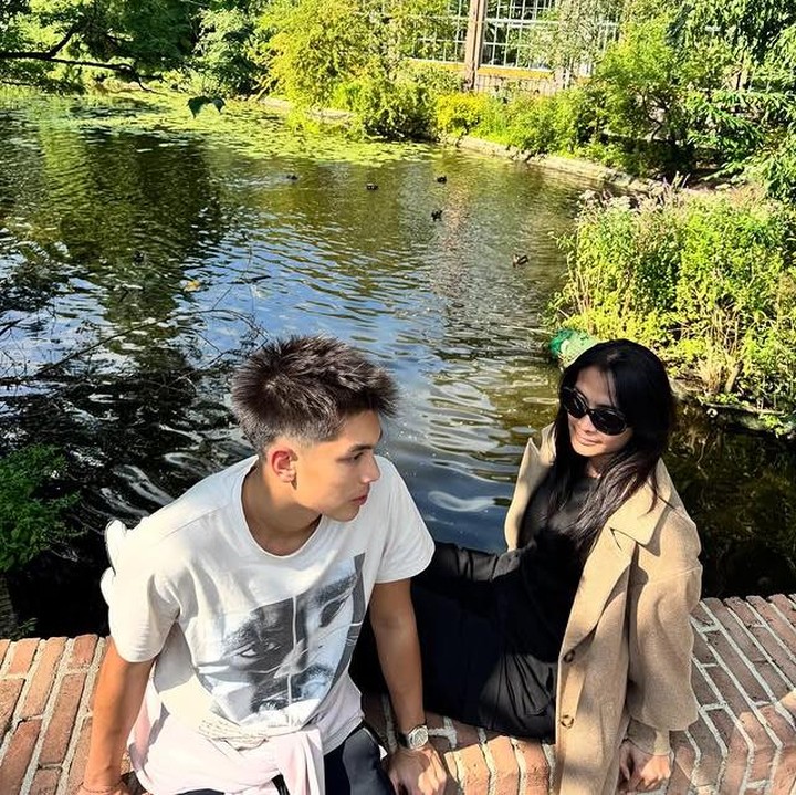 <p>Baru-baru ini, Maudy mengunggah beberapa potret&nbsp;Eddy Meijer di akun Instagram pribadinya. Bunda anak satu ini menuliskan curahan hati tentang suka dukanya memiliki anak yang kini sudah beranjak dewasa. (Foto: Instagram @maudykoesnaedi)</p>