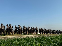 247 Siswa Diktuba SPN Mojokerto Jalani Ekspedisi Darat 15 Km