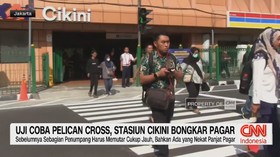 VIDEO: Uji Coba Pelican Cross, Stasiun Cikini Bongkar Pagar