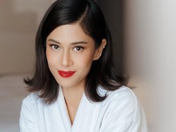 Agama Dian Sastro Disorot usai Ikut Ritual Adat Hindu