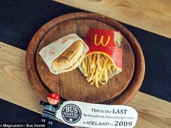 Gerainya Tutup 16 Tahun Lalu, Burger McD Ini Berakhir Jadi Fosil