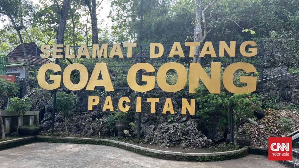 Harmoni Waktu, Air, dan Batu saat Menyusuri Goa Gong