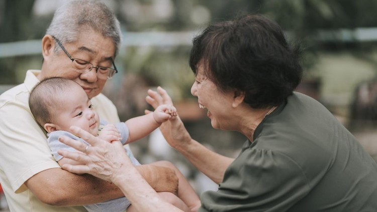 Gramnesia, Fenomena Parenting yang Bikin Generasi Muda Tertekan