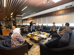 Cerita Persahabatan Mentrans-AHY dan Wakil Kepala Staf AD Singapura